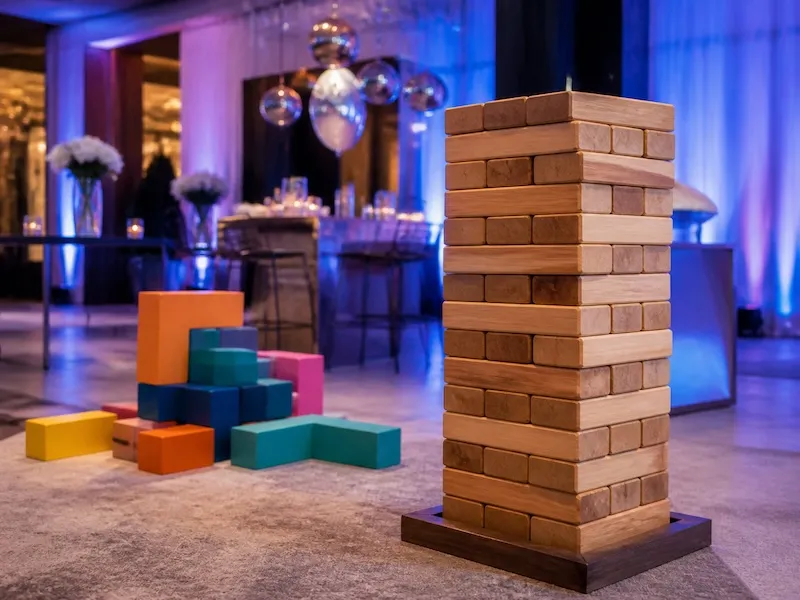 Juegos gigantes de madera para una fiesta Juegos gigantes de madera para una fiesta